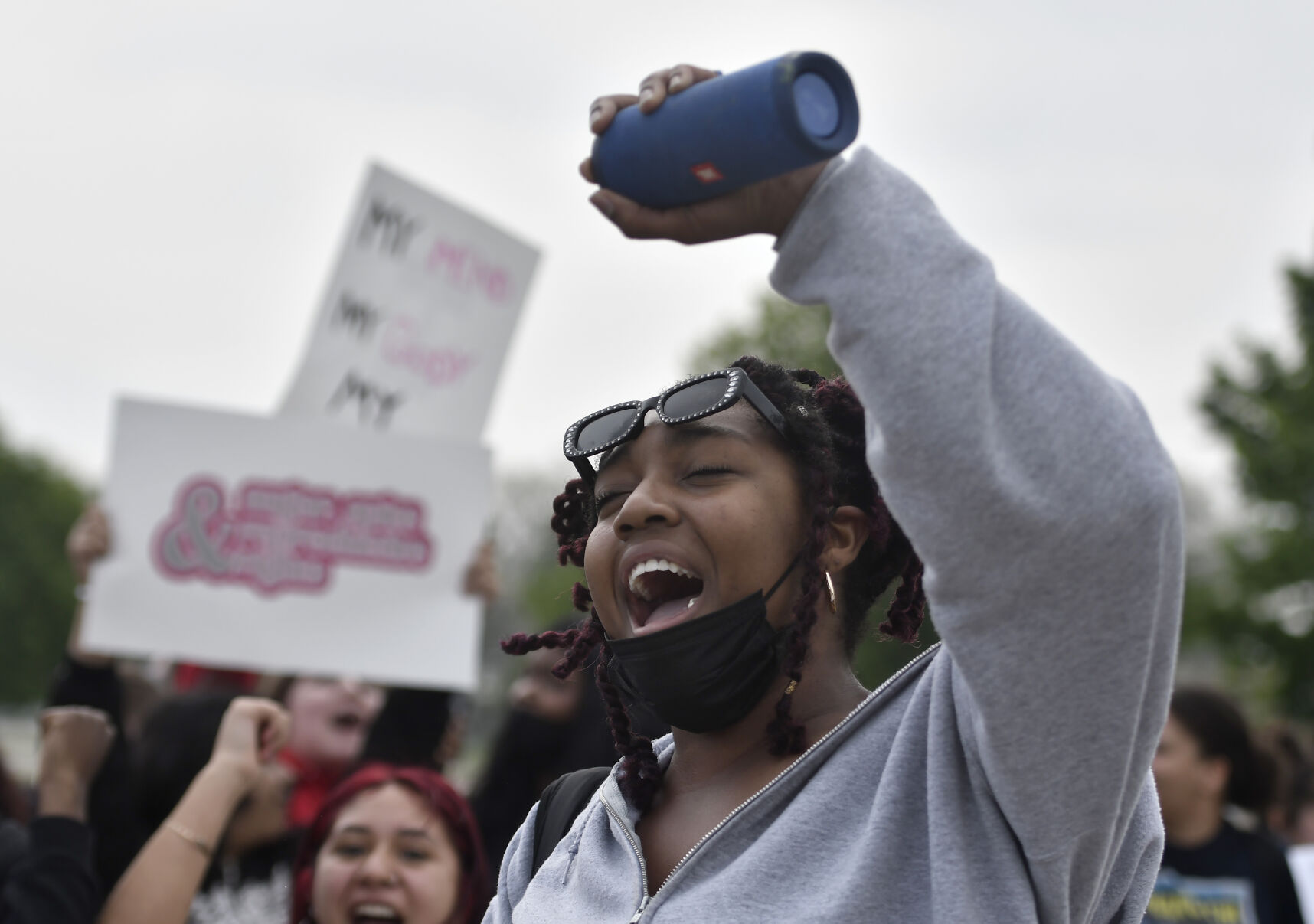 WALKOUT - ROE V. WADE DEMONSTRATION
